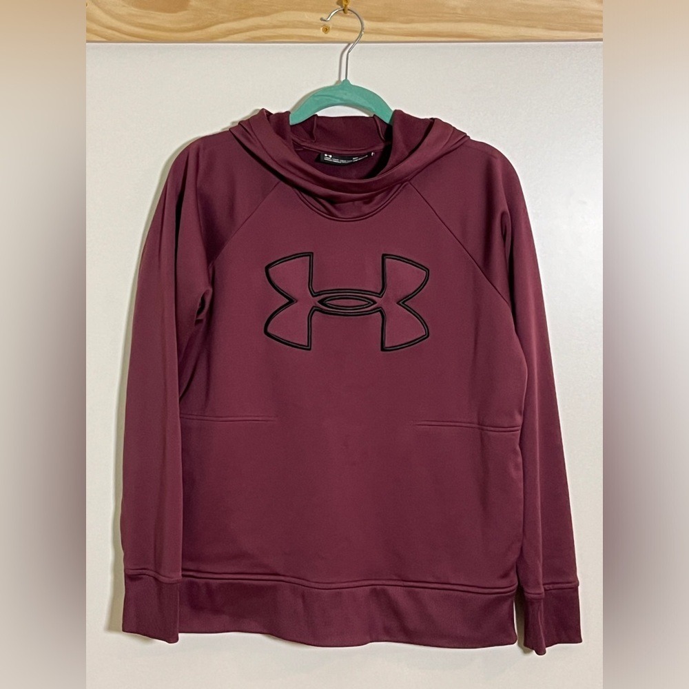 Under Armour Hoodie Maroon Athletic Women Size Medium Running Outdoor